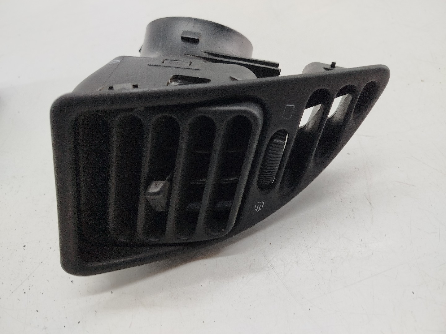 Difusor de ar PEUGEOT 306 Break (7E, N3, N5) | 94 - 02 Imagem-2