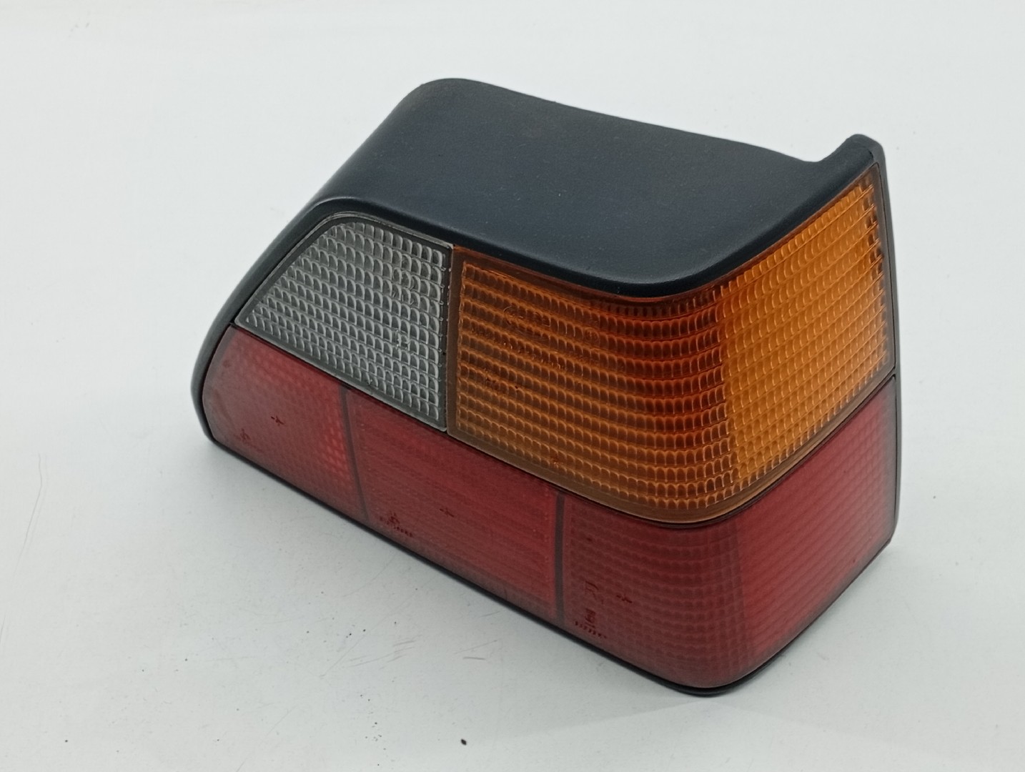 Farolim da Mala Direito VOLKSWAGEN GOLF II (19E, 1G1) | 83 - 92
