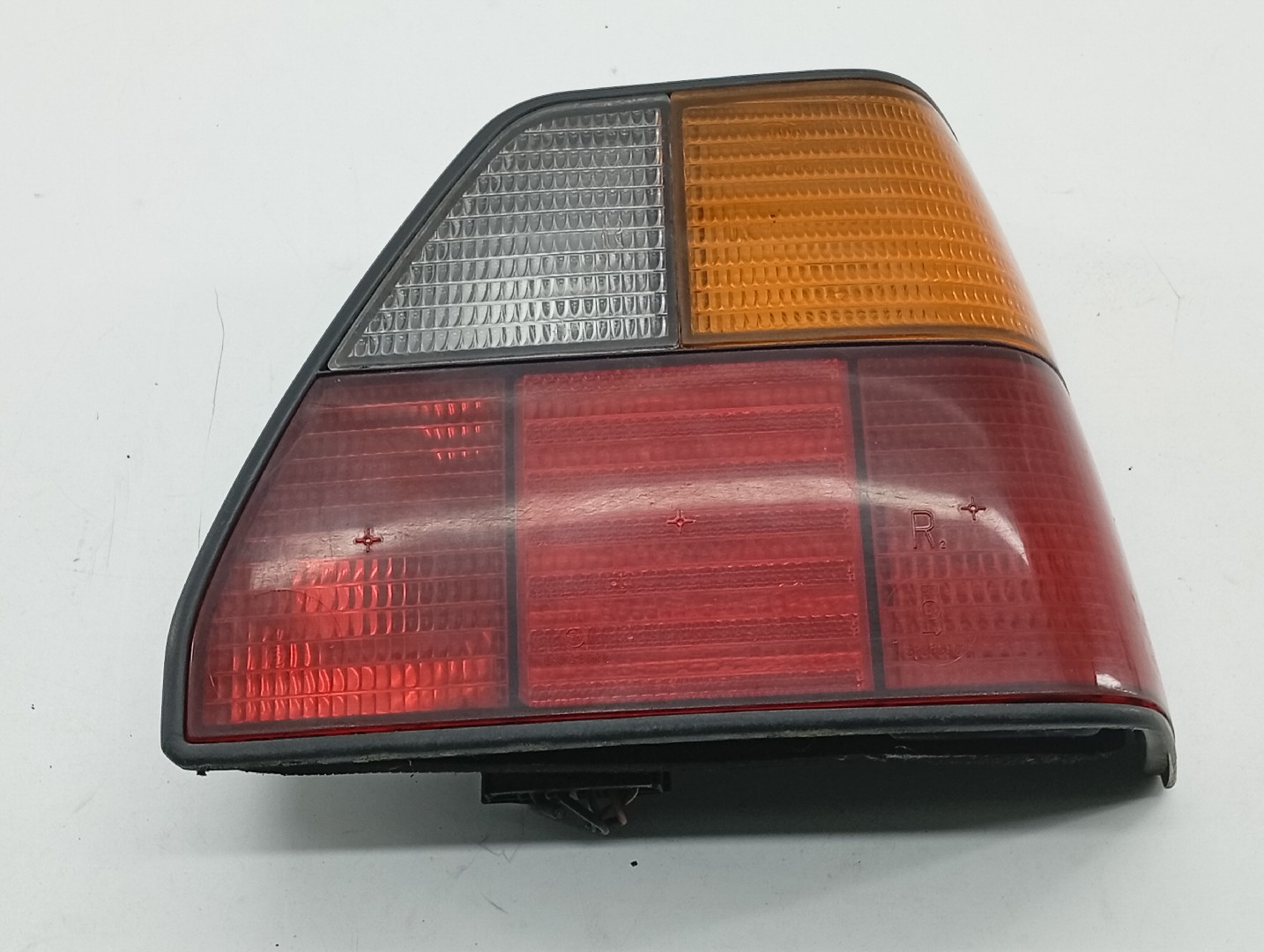 Farolim da Mala Direito VOLKSWAGEN GOLF II (19E, 1G1) | 83 - 92 Imagem-1