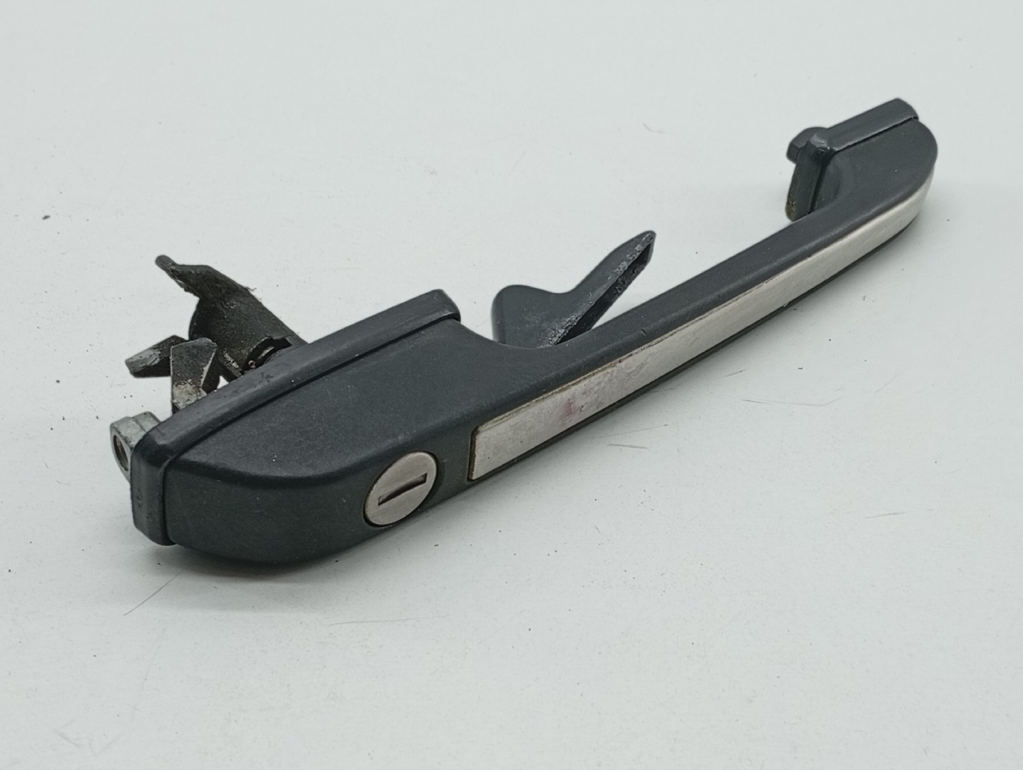 Puxador Exterior Porta Frente Esquerdo VOLKSWAGEN GOLF II (19E, 1G1) | 83 - 92 Imagem-1