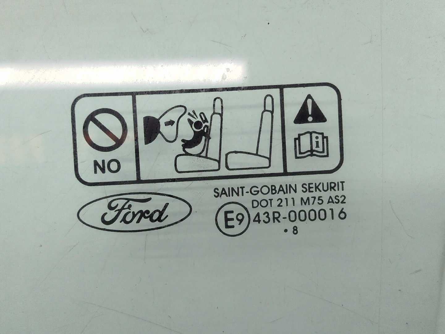 Vidro de Porta Frente Esquerdo FORD FOCUS II (DA_, HCP, DP) | 04 - 13 Imagem-1