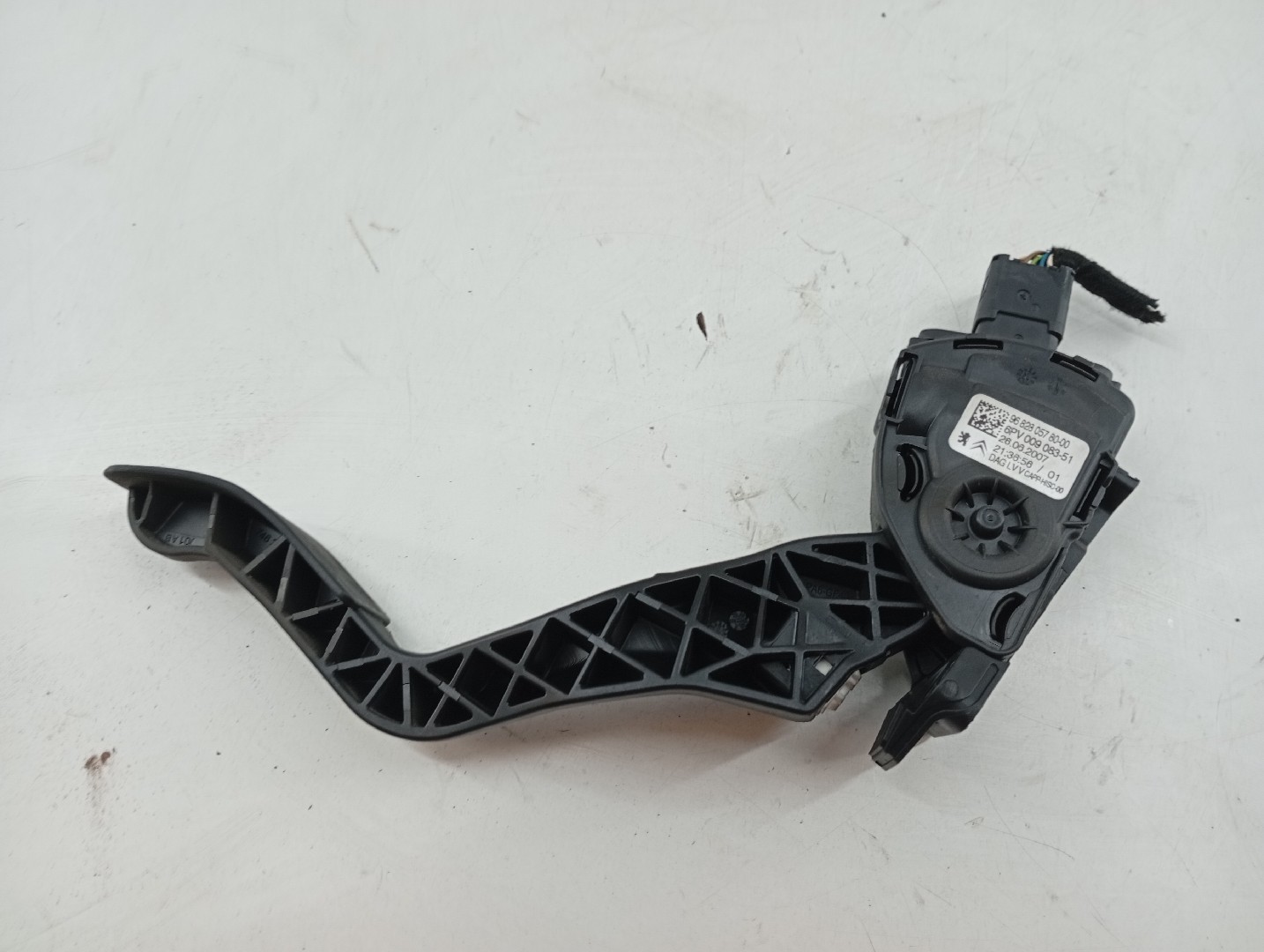 Pedal acelerador PEUGEOT 207 (WA_, WC_) | 06 - 15