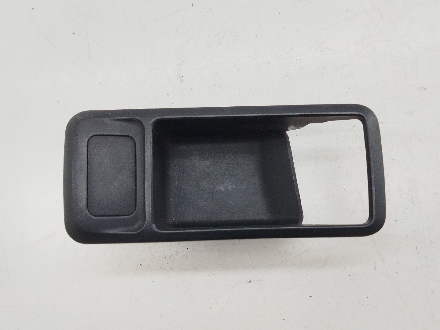 Acabamento de porta FORD FOCUS II (DA_, HCP, DP) | 04 - 13
