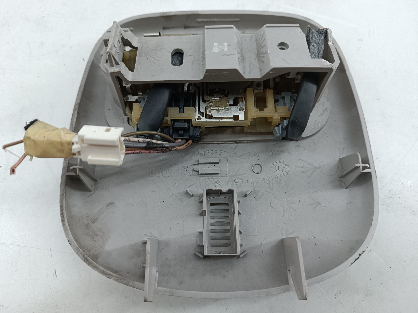 Plafonier PEUGEOT 207 (WA_, WC_) | 06 - 15