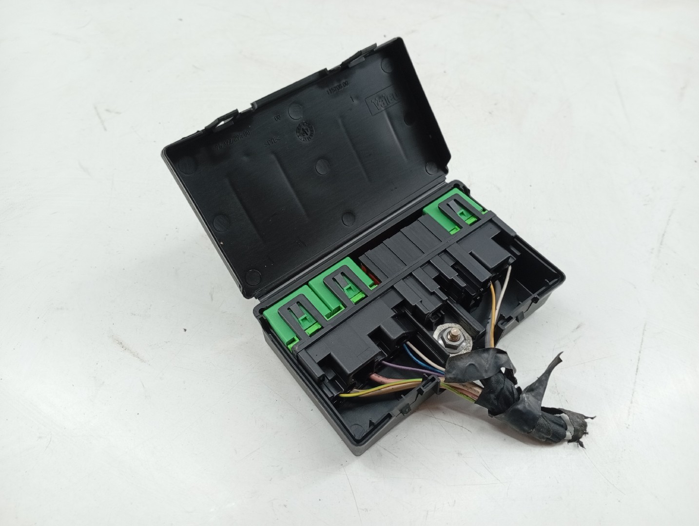 Caixa de fusíveis e relés PEUGEOT 207 (WA_, WC_) | 06 - 15