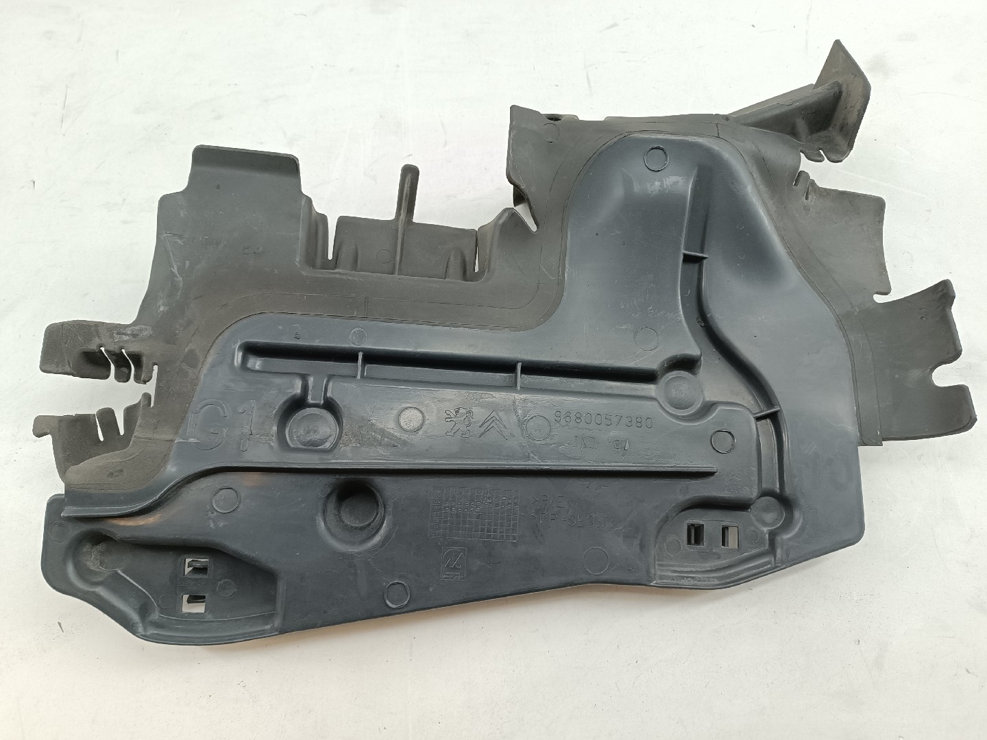 Guia de ar do radiador PEUGEOT 207 (WA_, WC_) | 06 - 15
