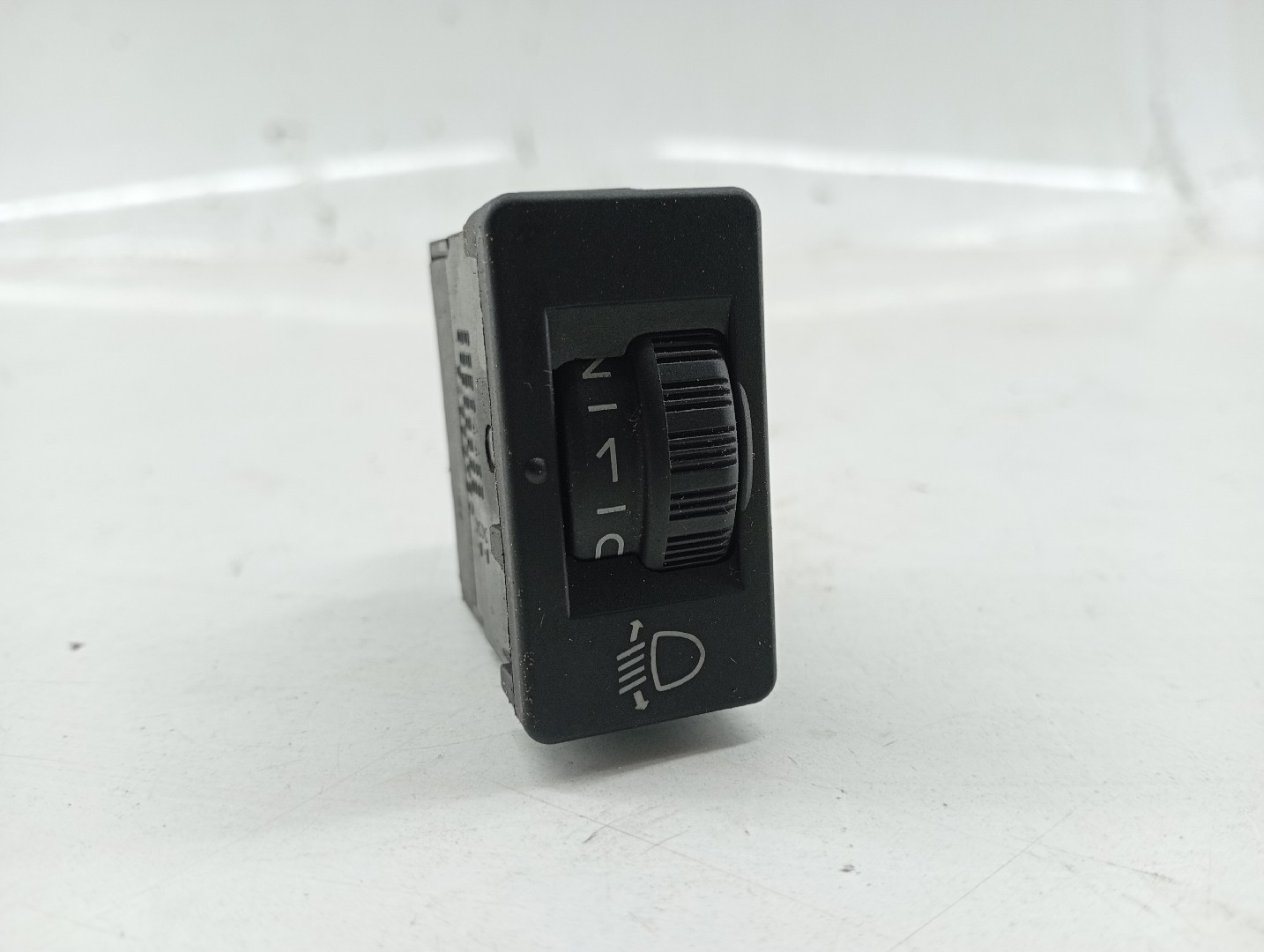 Regulador de luzes PEUGEOT 207 (WA_, WC_) | 06 - 15