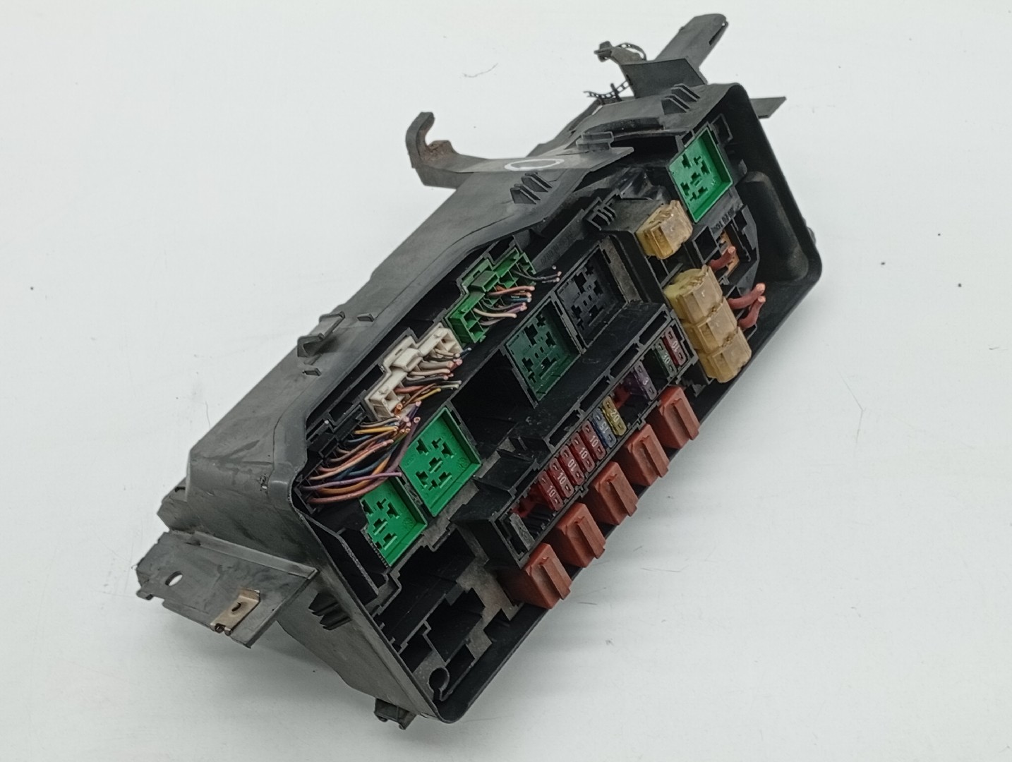 Caixa de fusíveis e relés FORD FIESTA IV (JA_, JB_) | 95 - 02