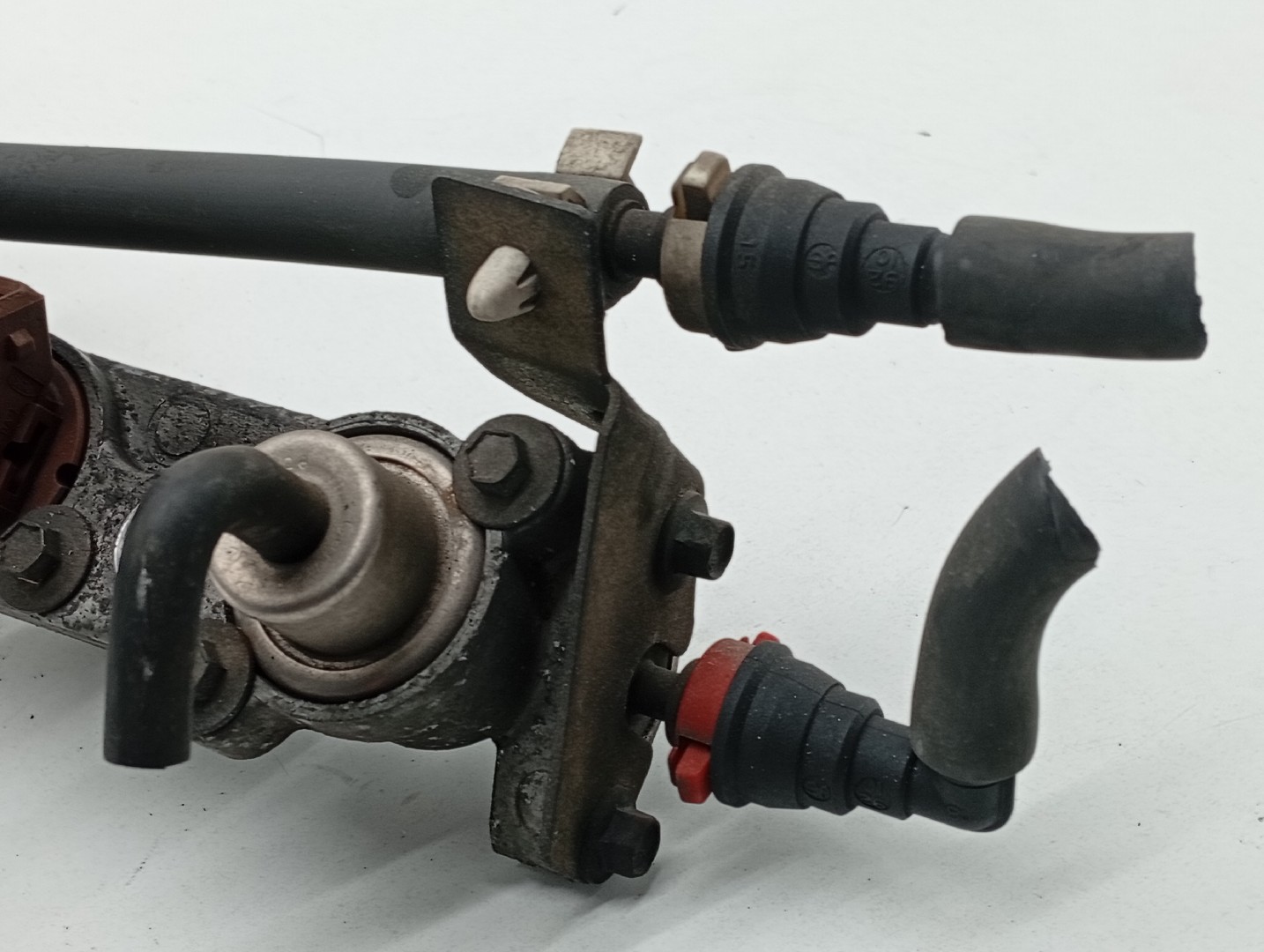 Regua de injeção FORD FIESTA IV (JA_, JB_) | 95 - 02 Imagem-4