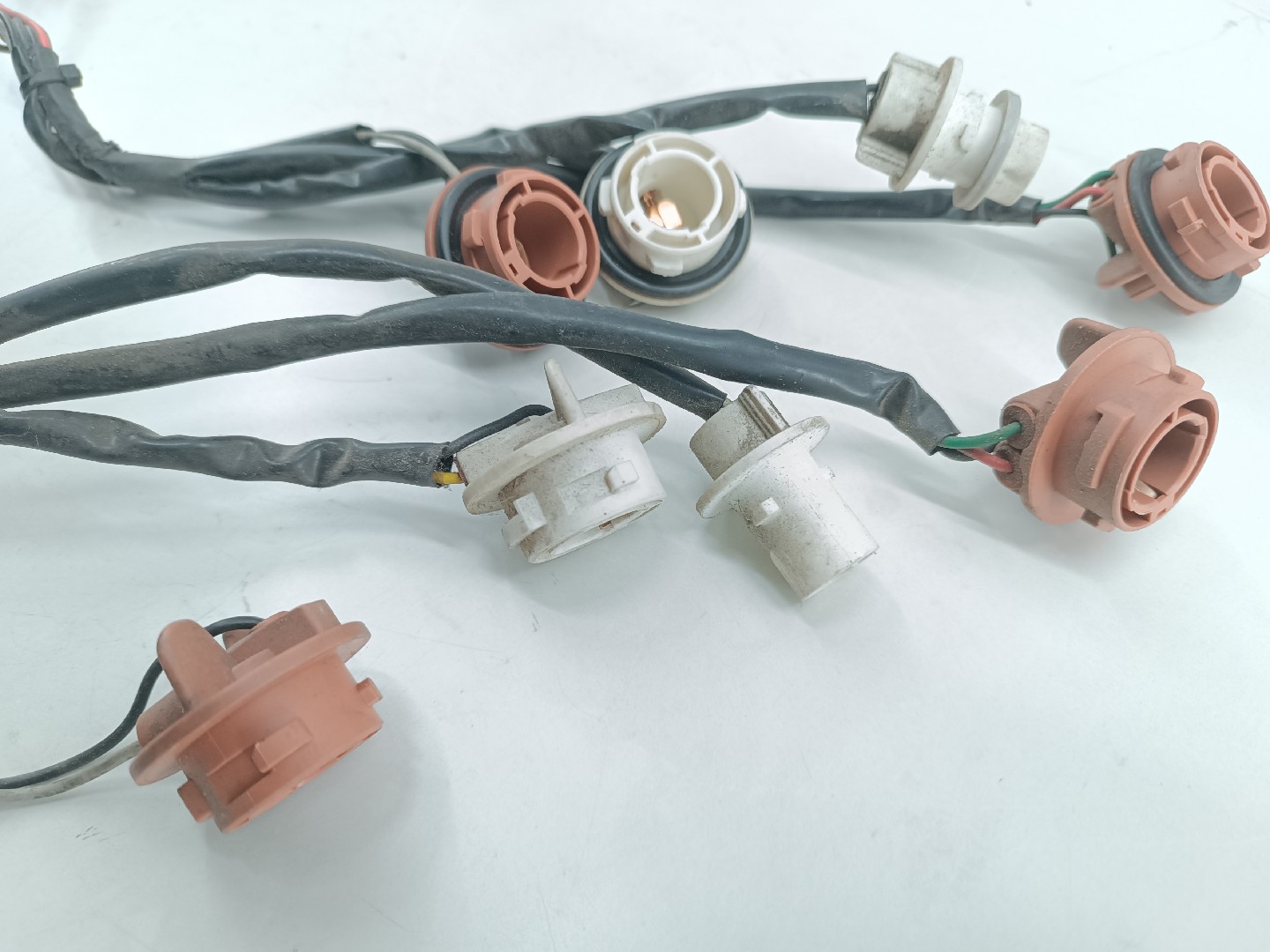 Instalação Electrica De Ótica KIA SORENTO I (JC) | 02 -  Imagem-1