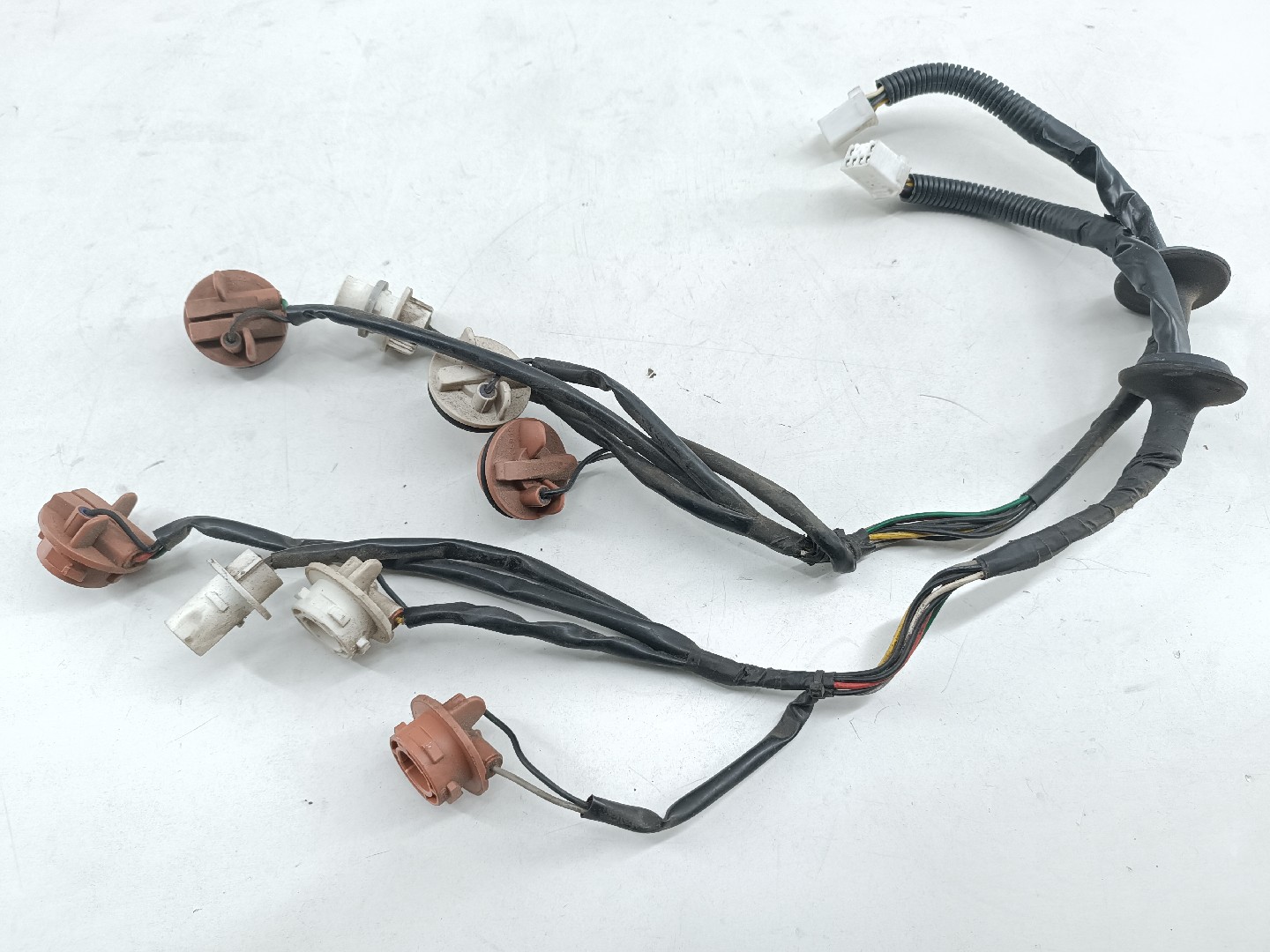 Instalação Electrica De Ótica KIA SORENTO I (JC) | 02 -  Imagem-4