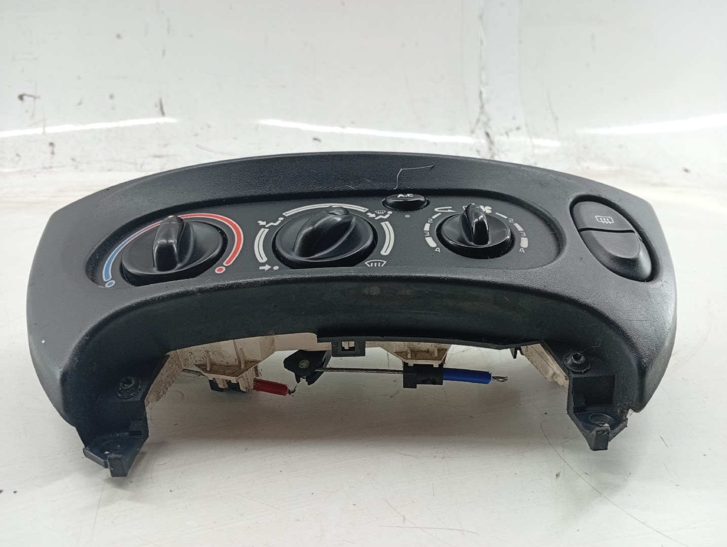 Comutador de Sofagem / Ar Condicionado RENAULT MEGANE I (BA0/1_) | 95 - 04 Imagem-1