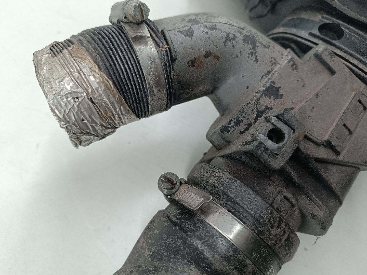 Caixa de filtro de ar com tubo de ar RENAULT MEGANE I (BA0/1_) | 95 - 04 Imagem-5