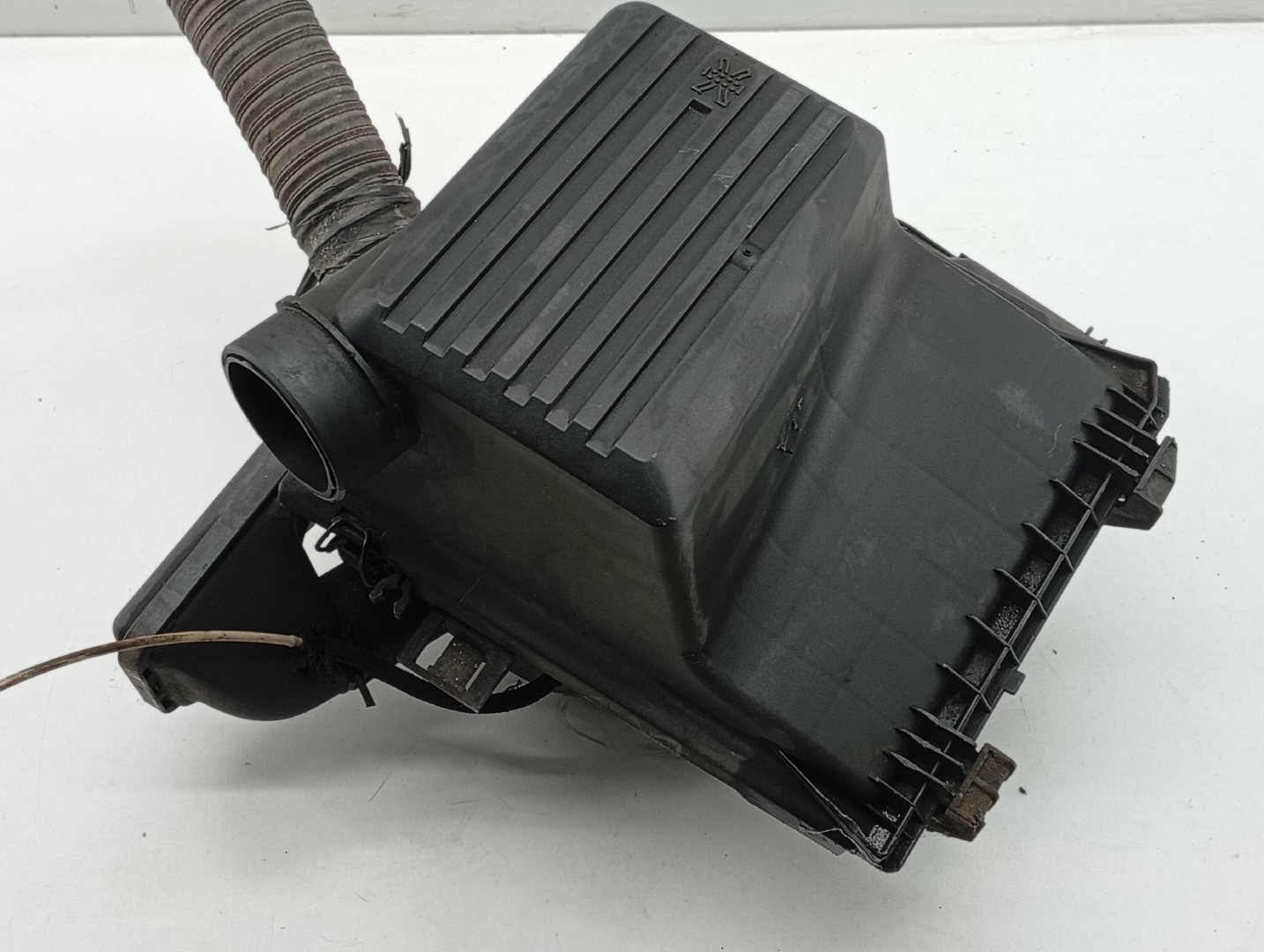 Caixa de filtro de ar VOLKSWAGEN GOLF III (1H1) | 91 - 98 Imagem-2