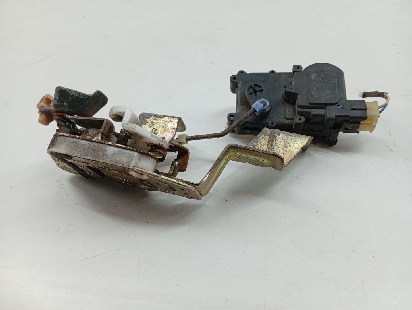 Fecho da Porta Frente Direito DAEWOO MATIZ (M100, M150) | 98 -  Imagem-3