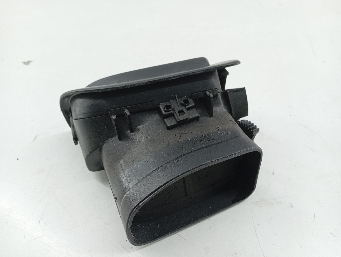 Difusor de ar PEUGEOT 406 Break (8E/F) | 96 - 04 Imagem-2