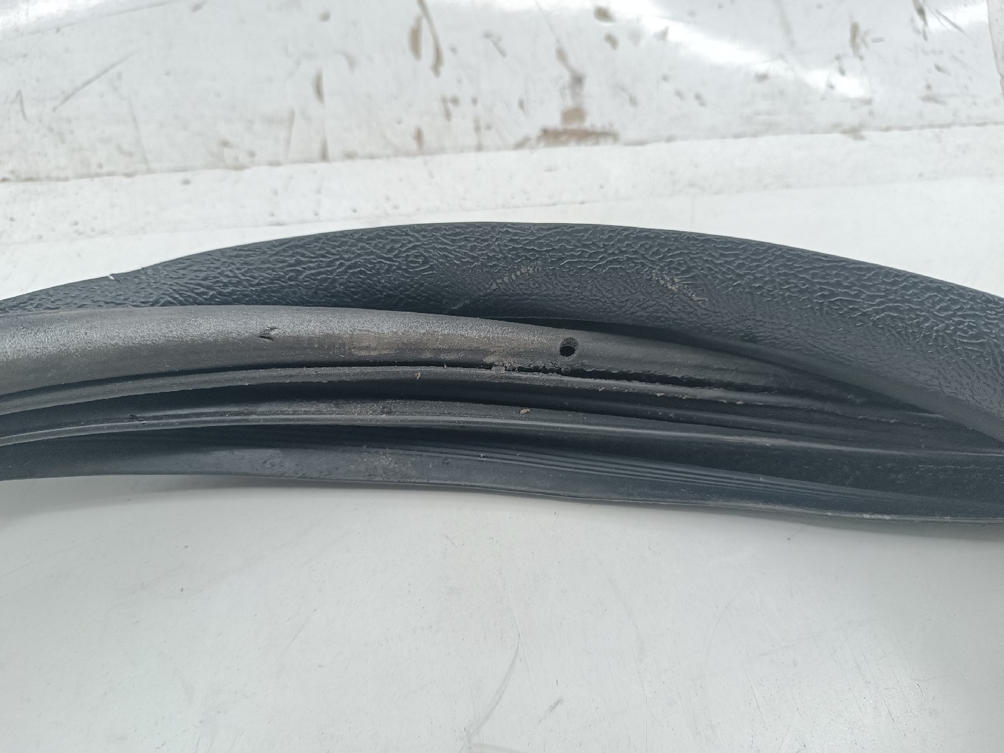 Borracha Da Porta Traseira Direita PEUGEOT 406 Break (8E/F) | 96 - 04 Imagem-1