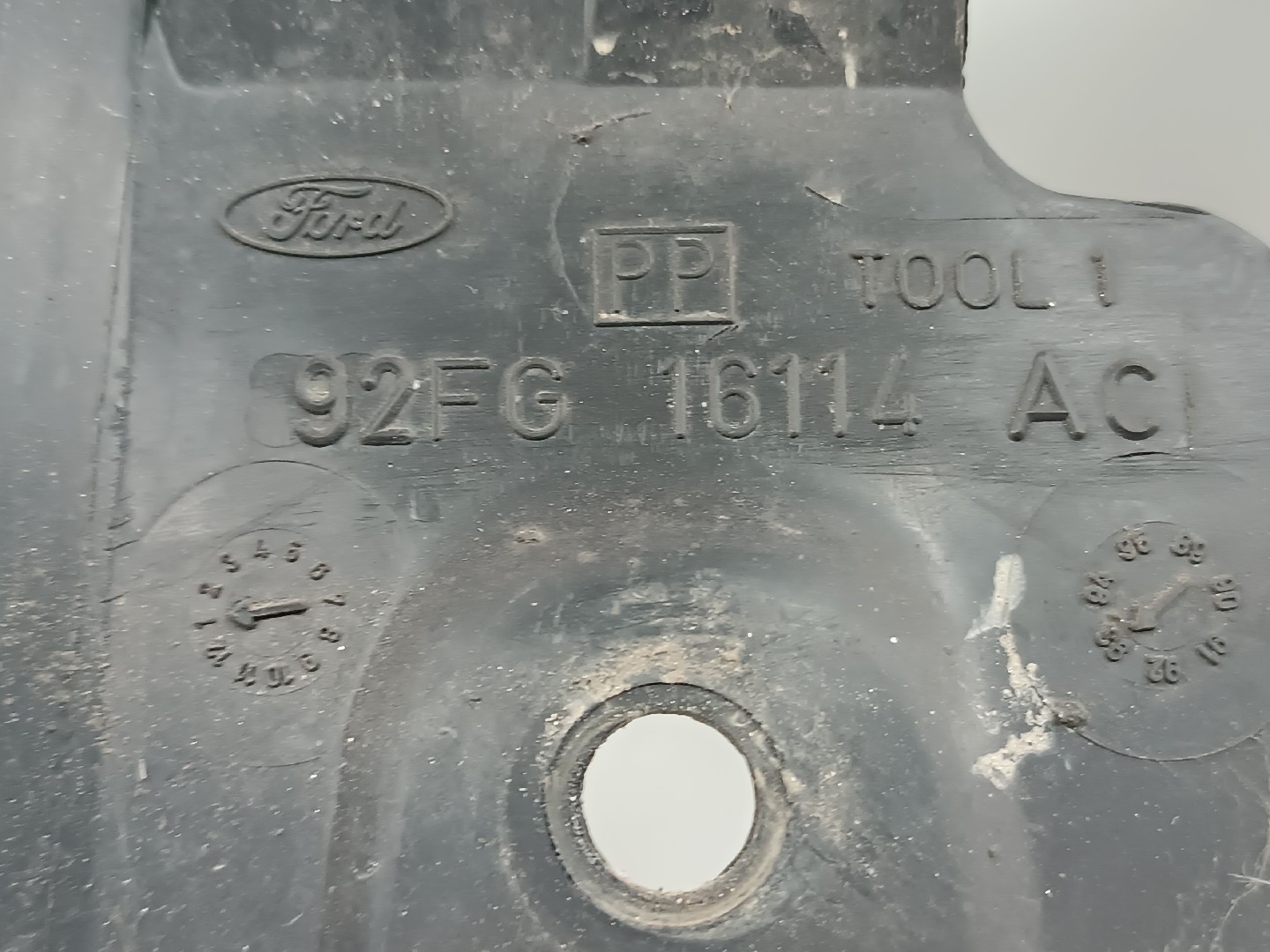 Cava de Roda Frente Direita FORD FIESTA III (GFJ) | 89 - 97 Imagem-1