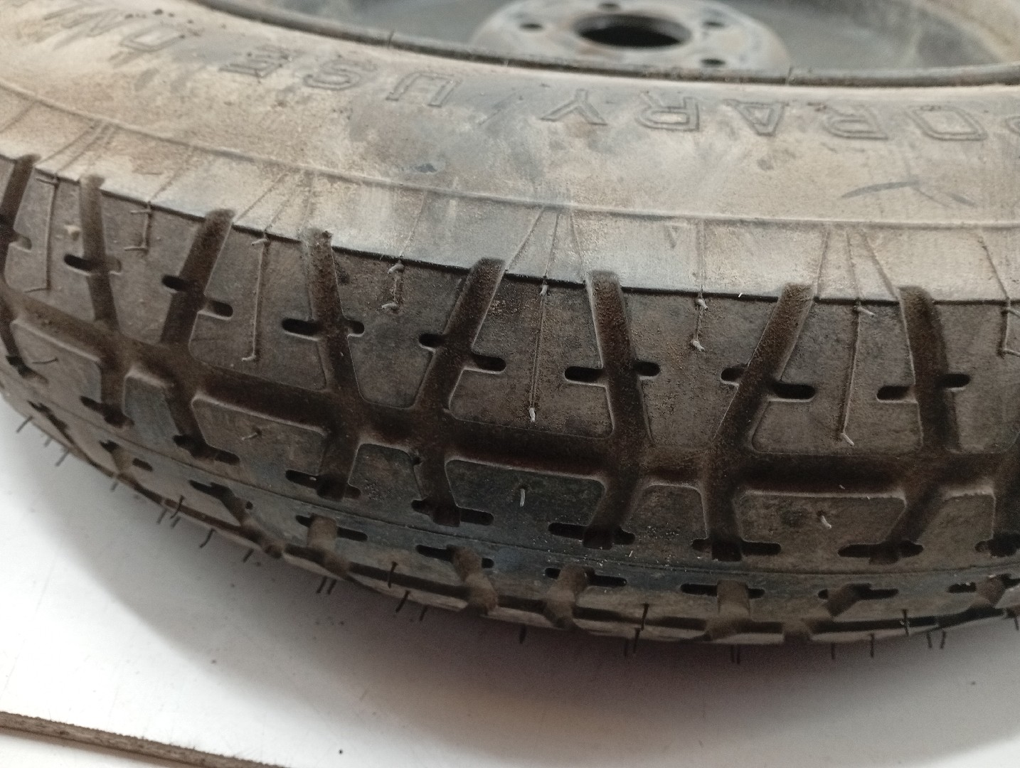 Pneu Suplente MERCEDES-BENZ M-CLASS (W163) | 98 - 05 Imagem-5