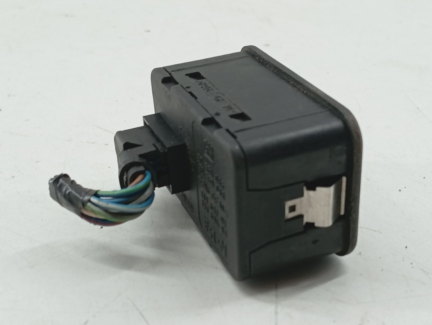Comutador de vidro frente esquerdo OPEL ASTRA G três volumes (T98) | 98 - 09 Imagem-3