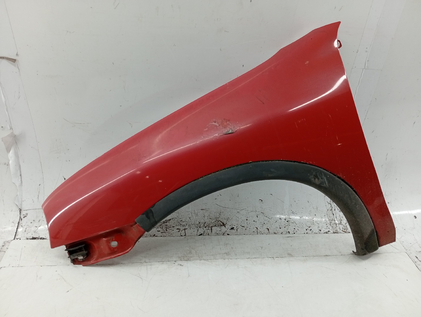 Guarda Lamas Esquerdo OPEL CORSA B (S93) | 93 - 02