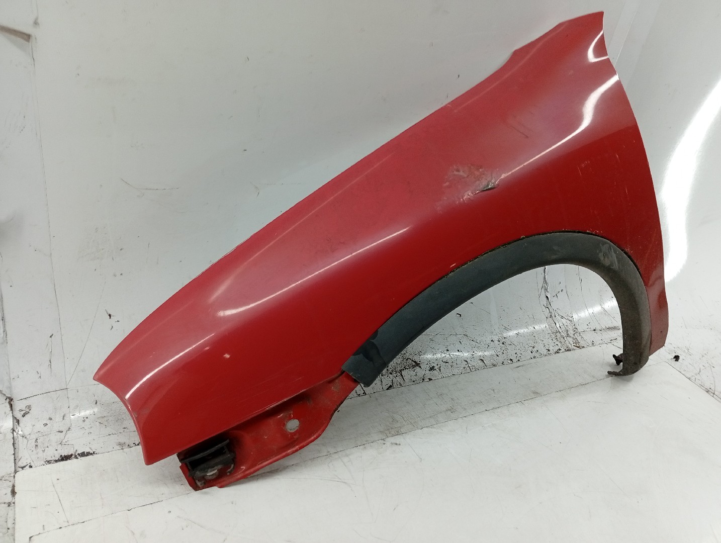 Guarda Lamas Esquerdo OPEL CORSA B (S93) | 93 - 02 Imagem-1