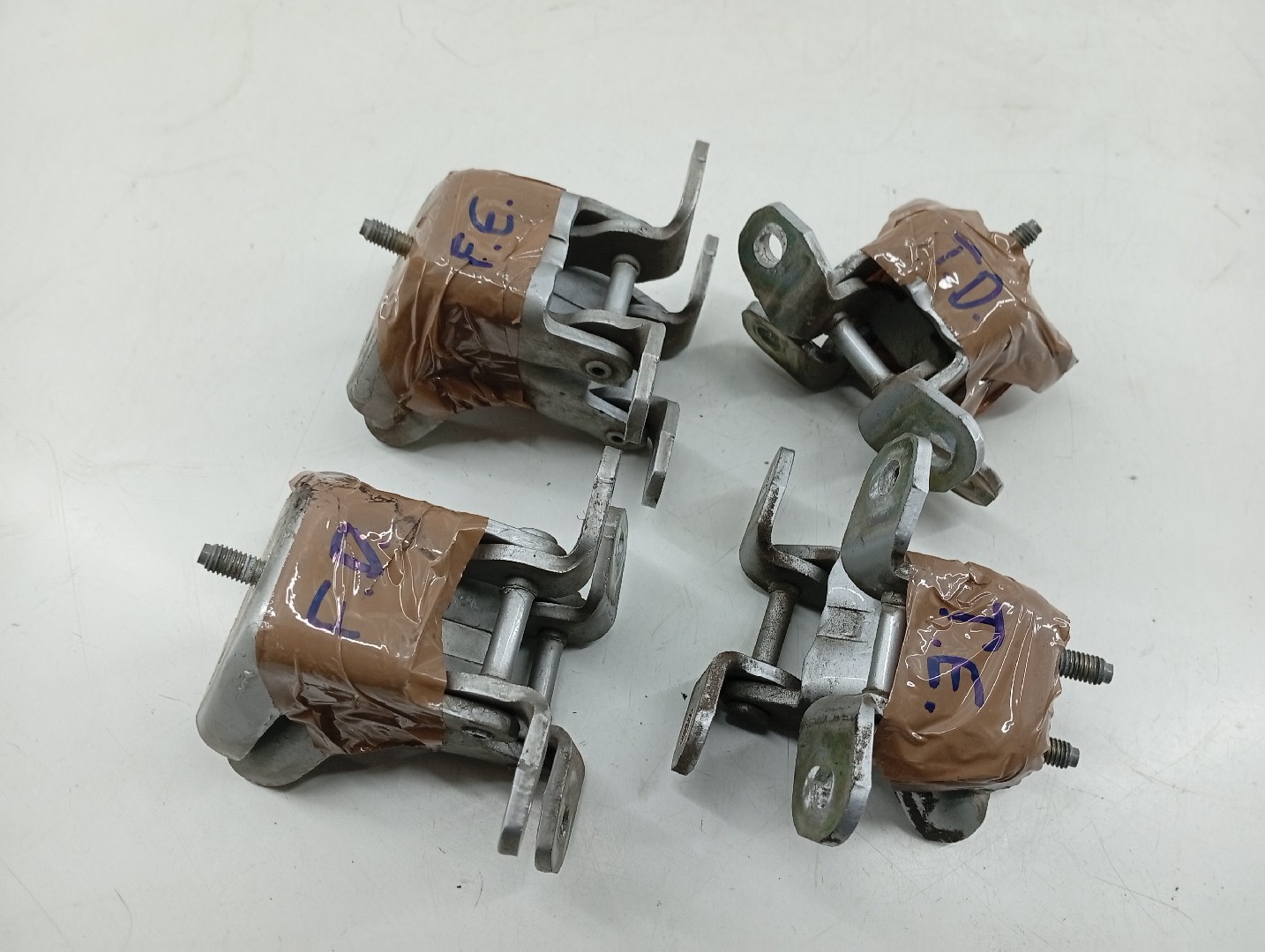 Dobradiças da porta MERCEDES-BENZ M-CLASS (W163) | 98 - 05 Imagem-3