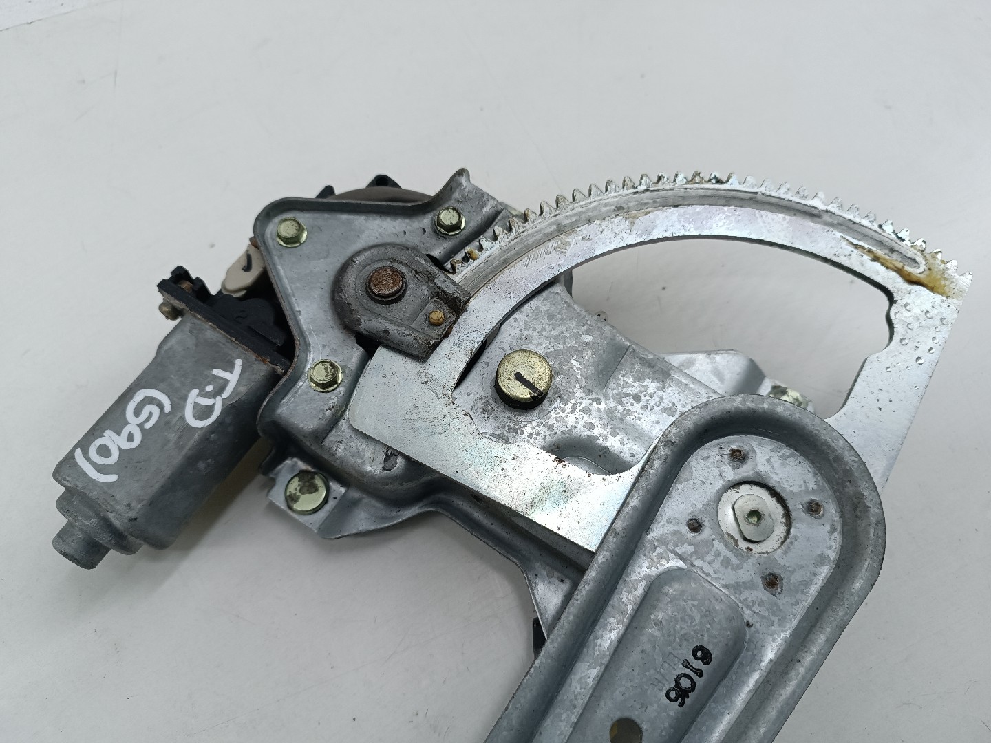 Motor e elevador de vidro trás direito KIA SORENTO I (JC) | 02 -  Imagem-1