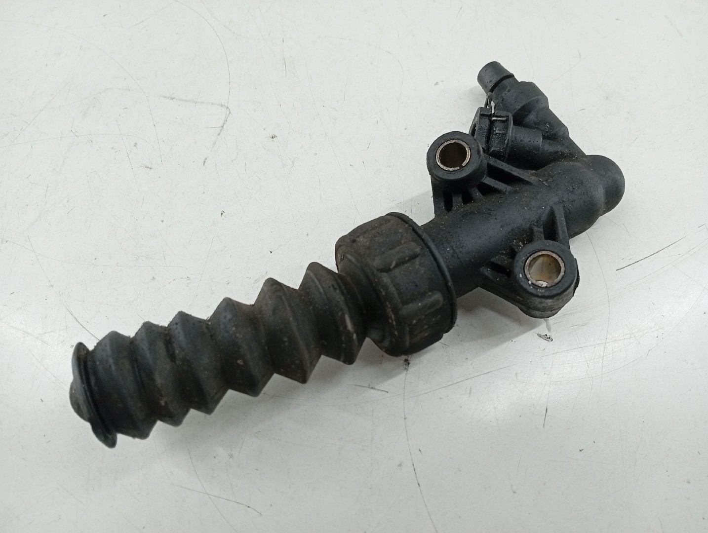 Cilindro mestre de embraiagem CITROEN C2 (JM_) | 03 - 17