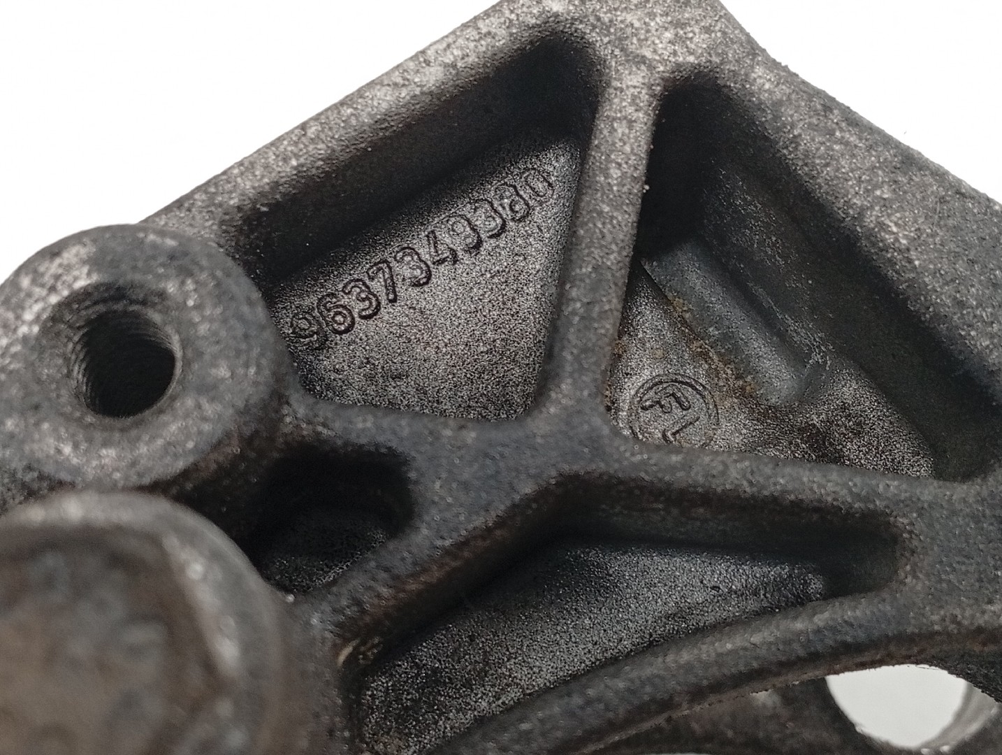 Suporte De Alternador CITROEN C2 (JM_) | 03 - 17 Imagem-1