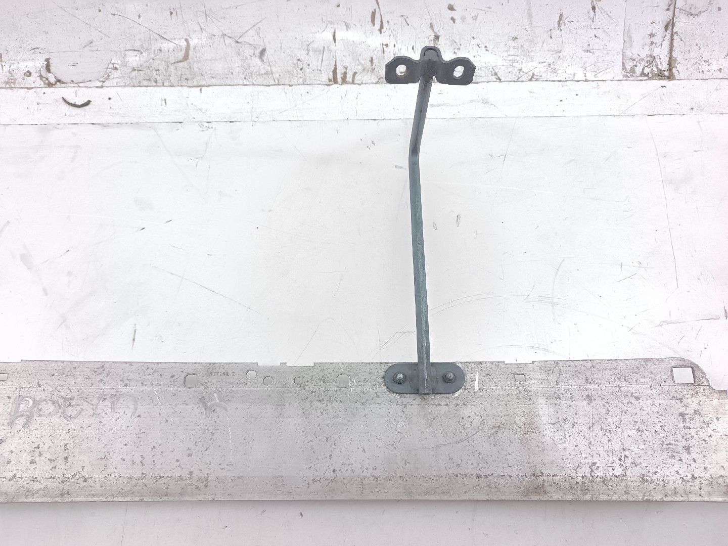 Reforço do para-choques Frente MERCEDES-BENZ C-CLASS (W204) | 07 - 15 Imagem-2