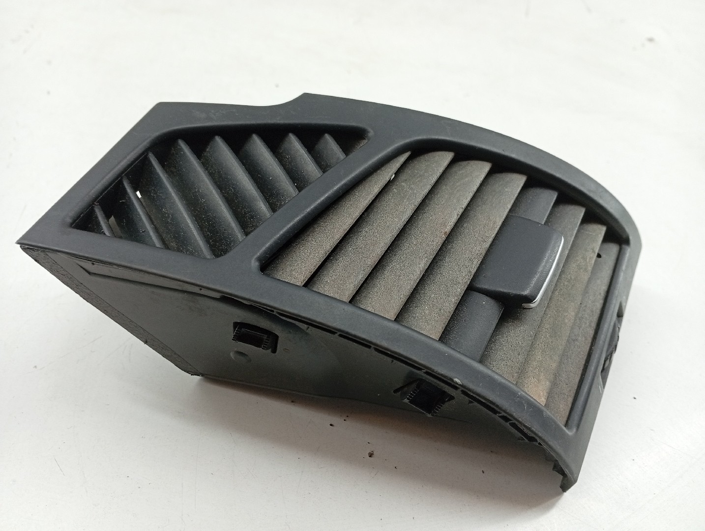 Difusor de ar BMW 1 (E87) | 03 - 13 Imagem-2