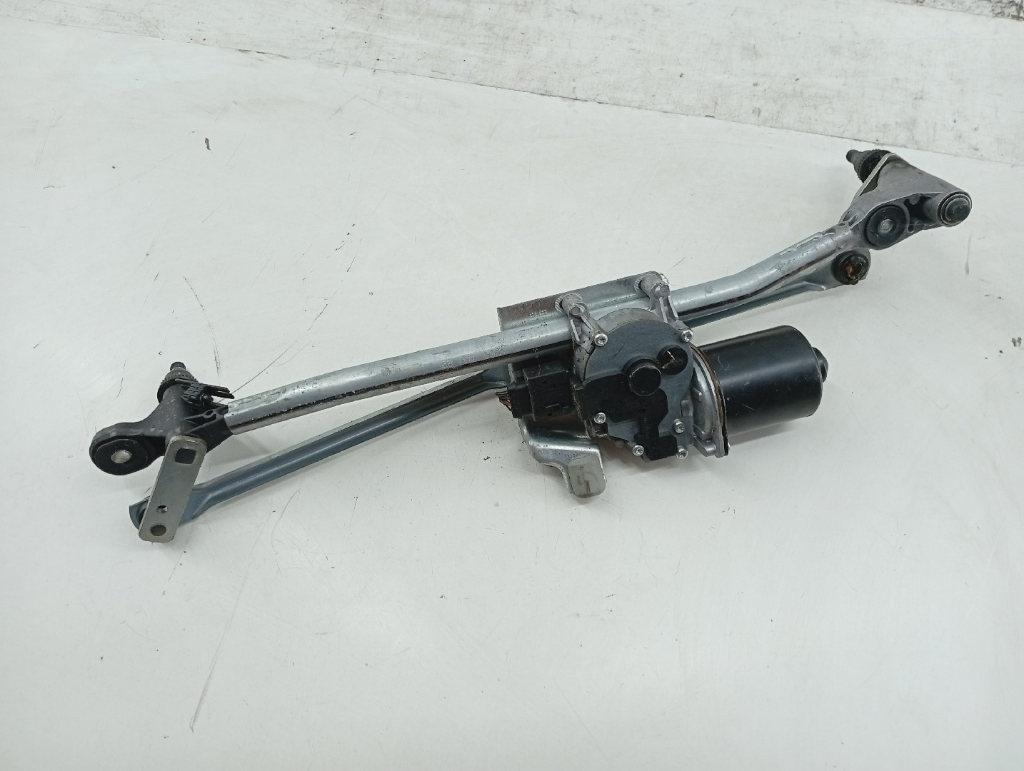 Motor Limpa Vidro Frente BMW 1 (E87) | 03 - 13 Imagem-4