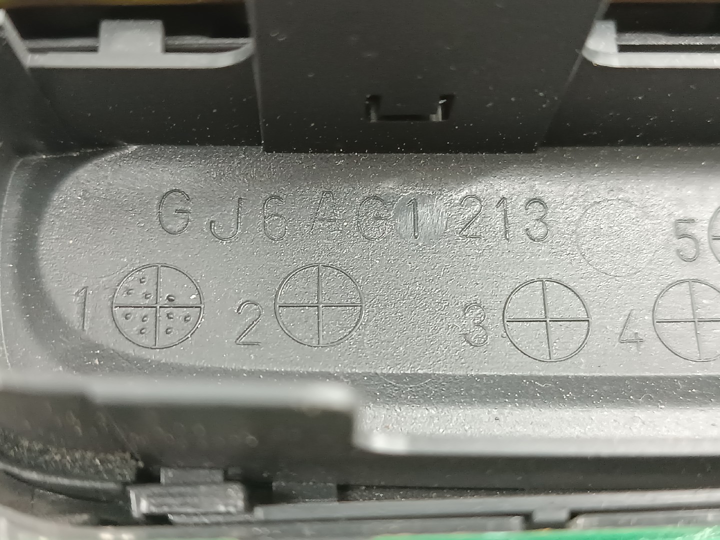 Consola central com difusor de ar MAZDA 6 três volumes (GG) | 02 - 08 Imagem-2