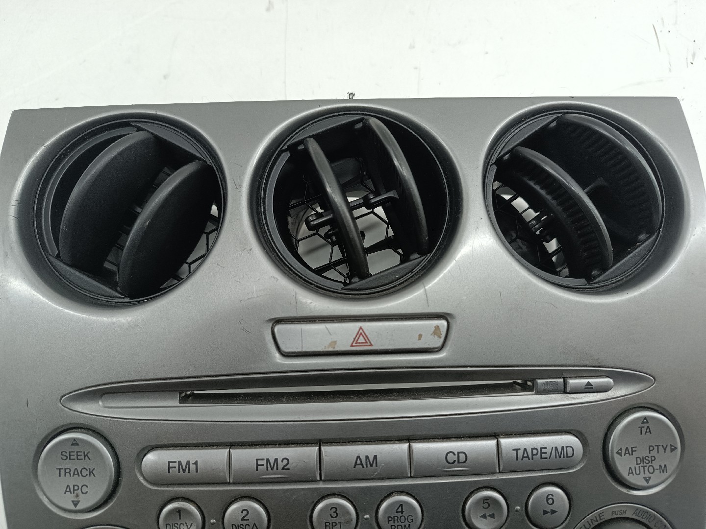 Consola central com difusor de ar MAZDA 6 três volumes (GG) | 02 - 08 Imagem-8