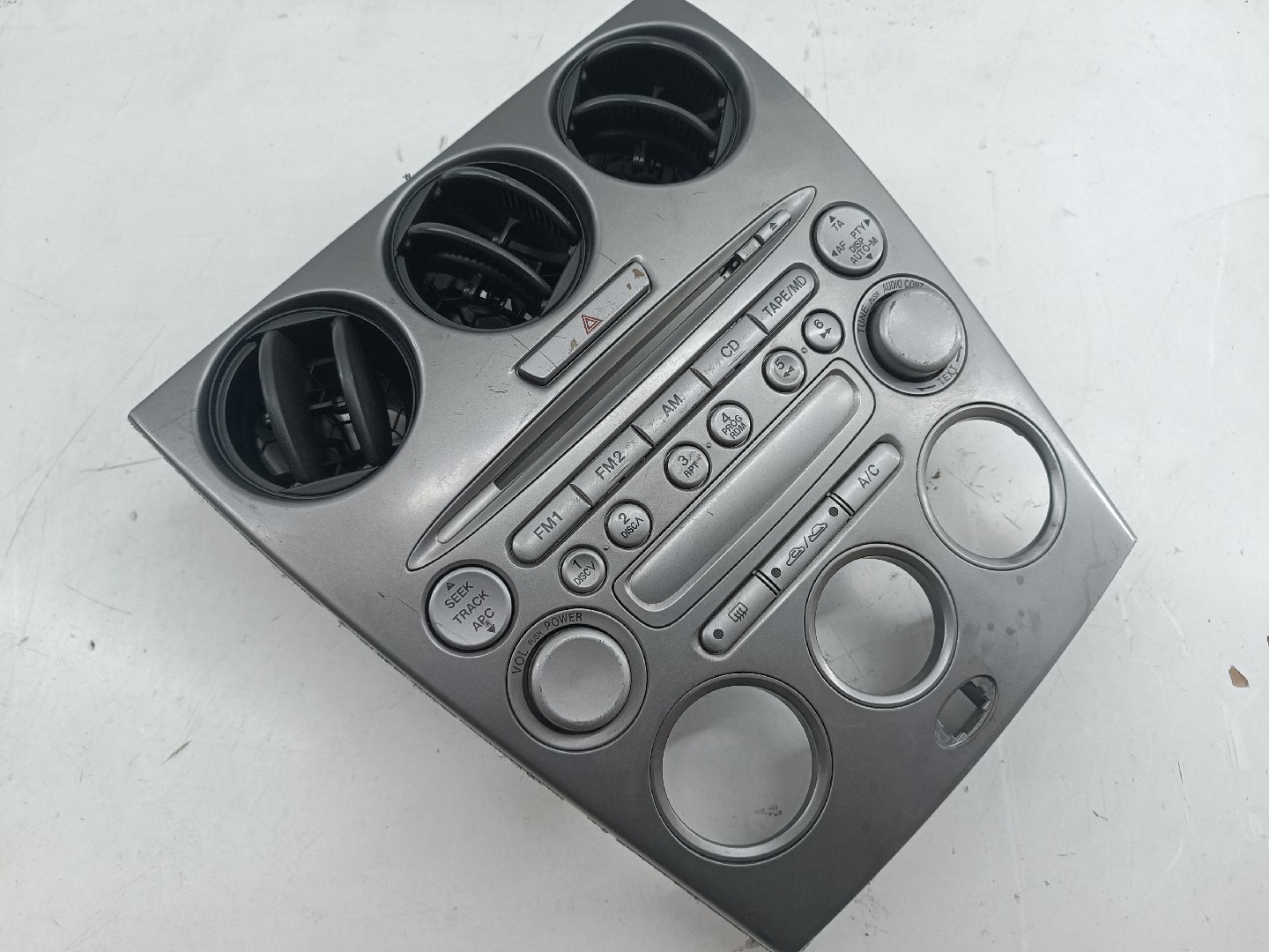 Consola central com difusor de ar MAZDA 6 três volumes (GG) | 02 - 08 Imagem-10