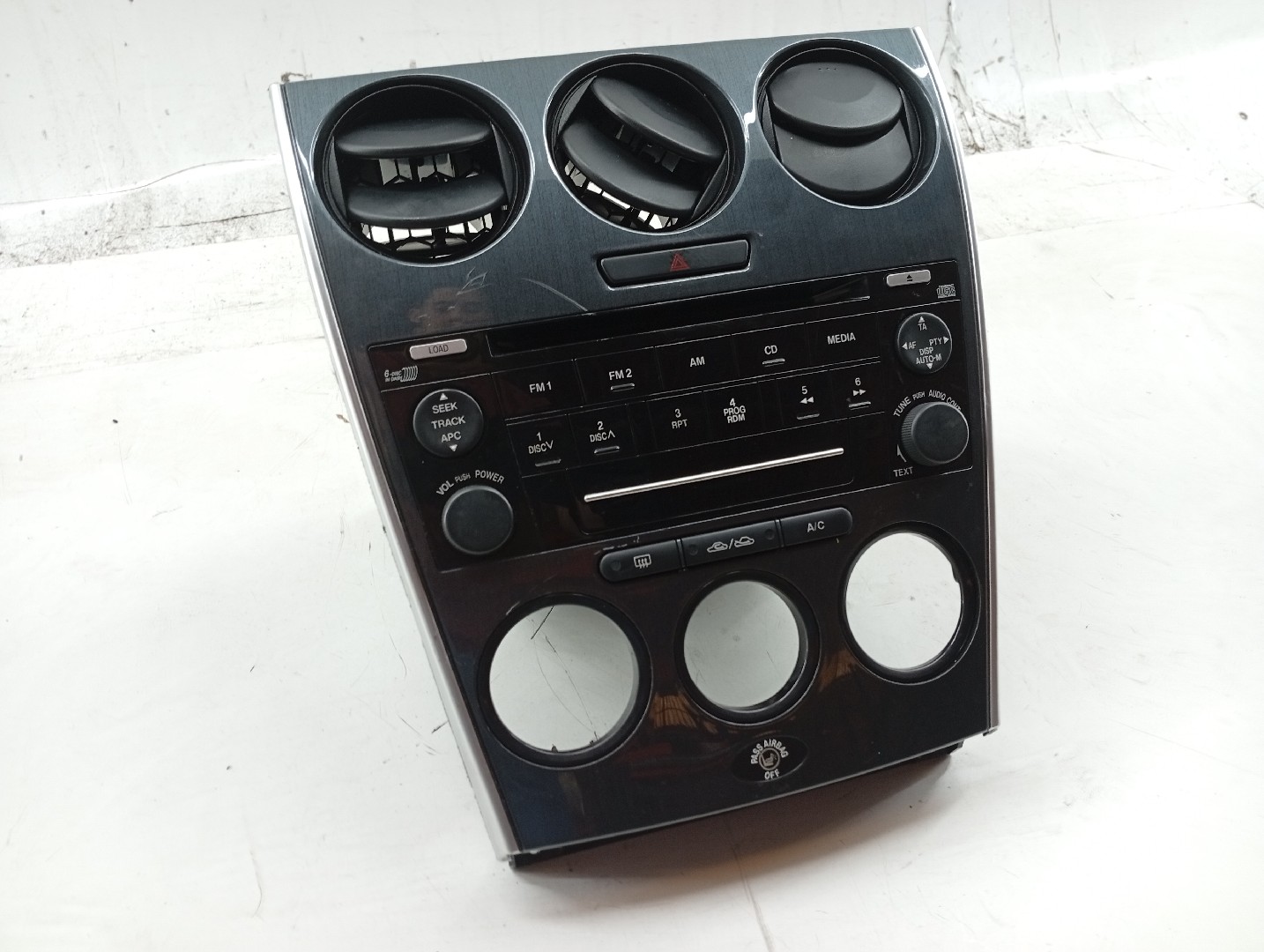 Consola central com difusor de ar MAZDA 6 Hatchback (GG) | 02 - 08 Imagem-2