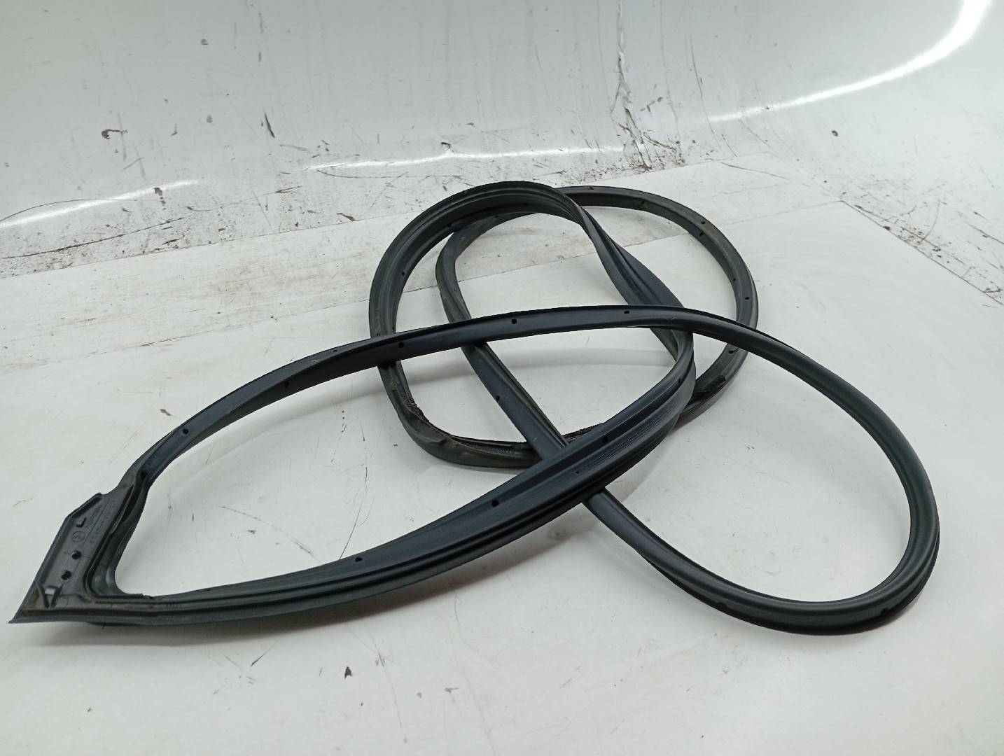 Borracha Porta Frente Esquerdo MAZDA 6 Hatchback (GG) | 02 - 08 Imagem-2