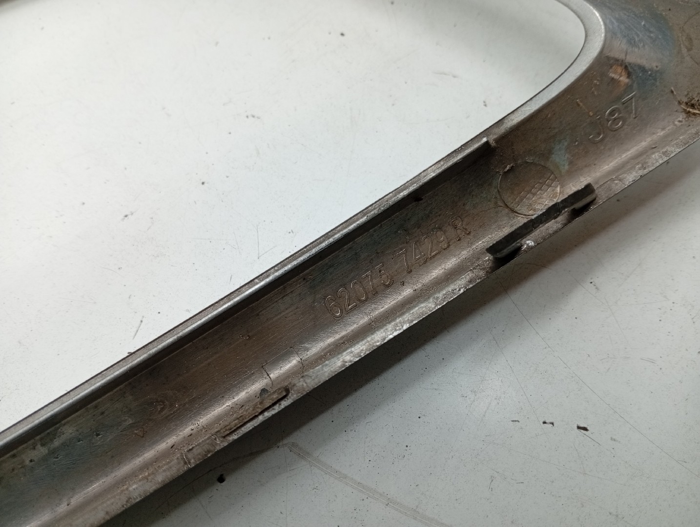 Friso de para-choques frente RENAULT CAPTUR I (J5_, H5_) | 13 -  Imagem-2