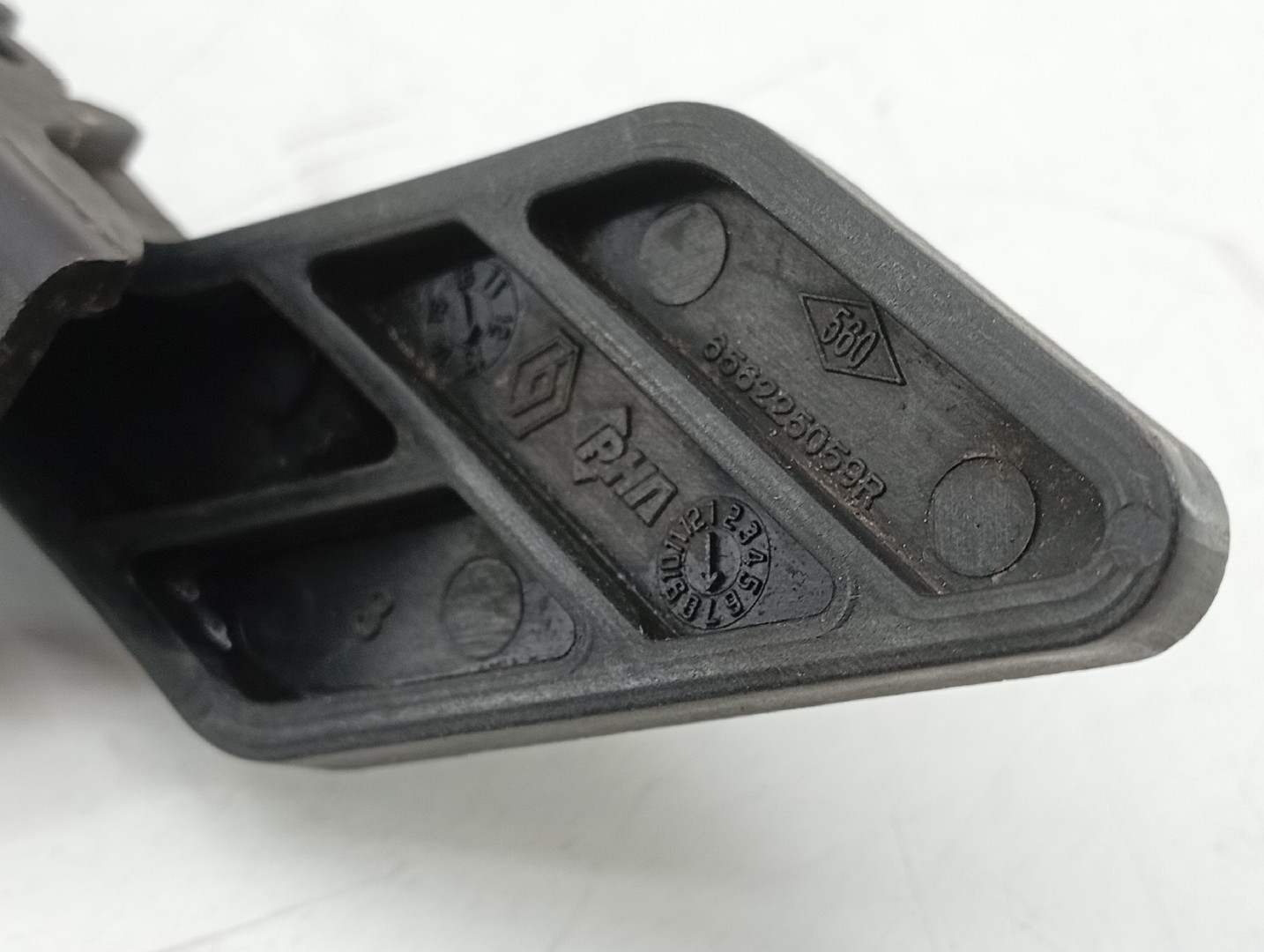 Alavanca de abertura de capô RENAULT CAPTUR I (J5_, H5_) | 13 -  Imagem-3