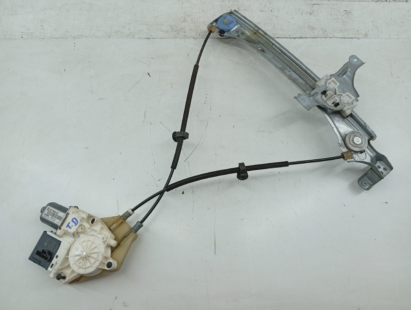 Motor e elevador de vidro trás direito RENAULT MEGANE III Grandtour (KZ0/1) | 08 - 