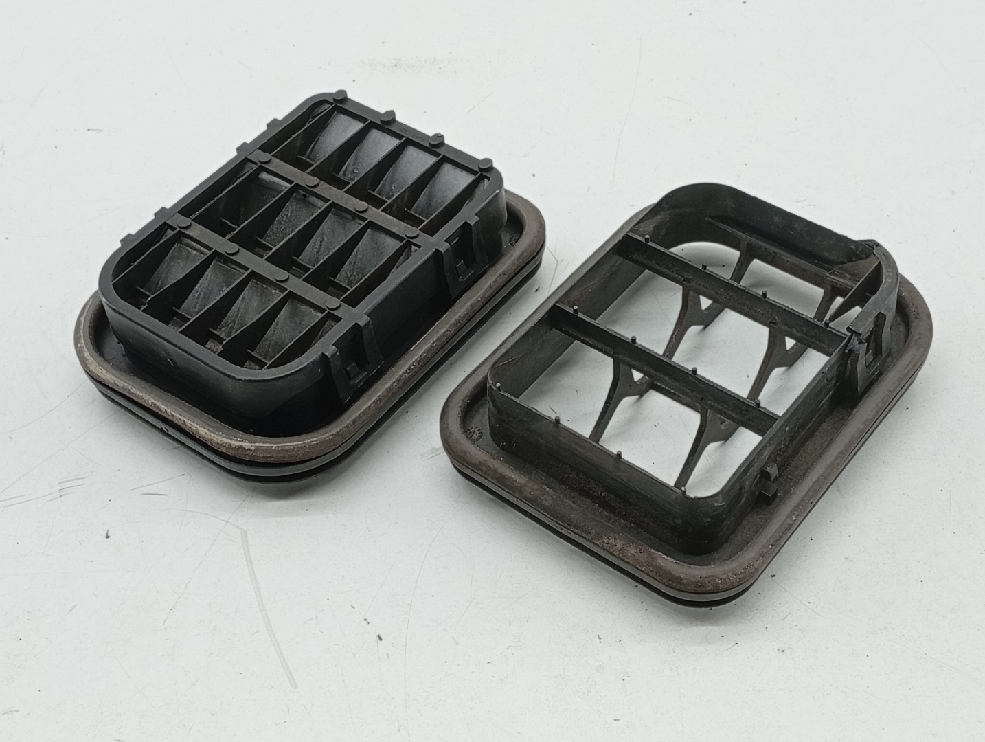 Painel de Ventilação da Carroceria AUDI A3 (8P1) | 03 - 13 Imagem-3