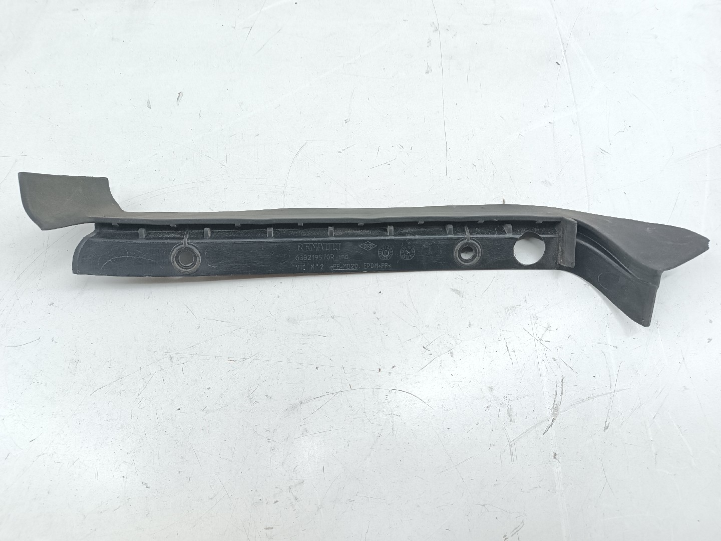 Suporte de montagem guarda lamas RENAULT MEGANE III Grandtour (KZ0/1) | 08 - 
