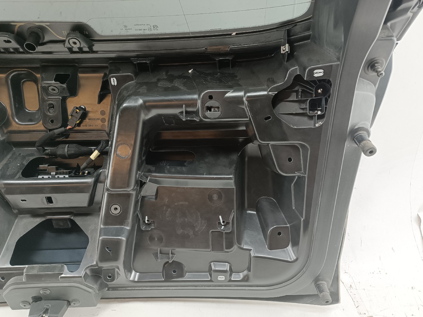 Porta de mala PEUGEOT 3008 SUV (M_) | 16 -  Imagem-4