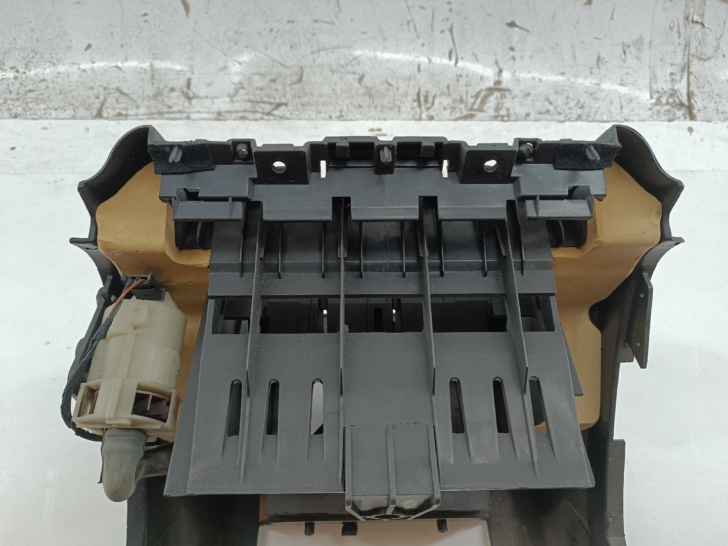 Consola Central AUDI A3 (8L1) | 96 - 06 Imagem-3