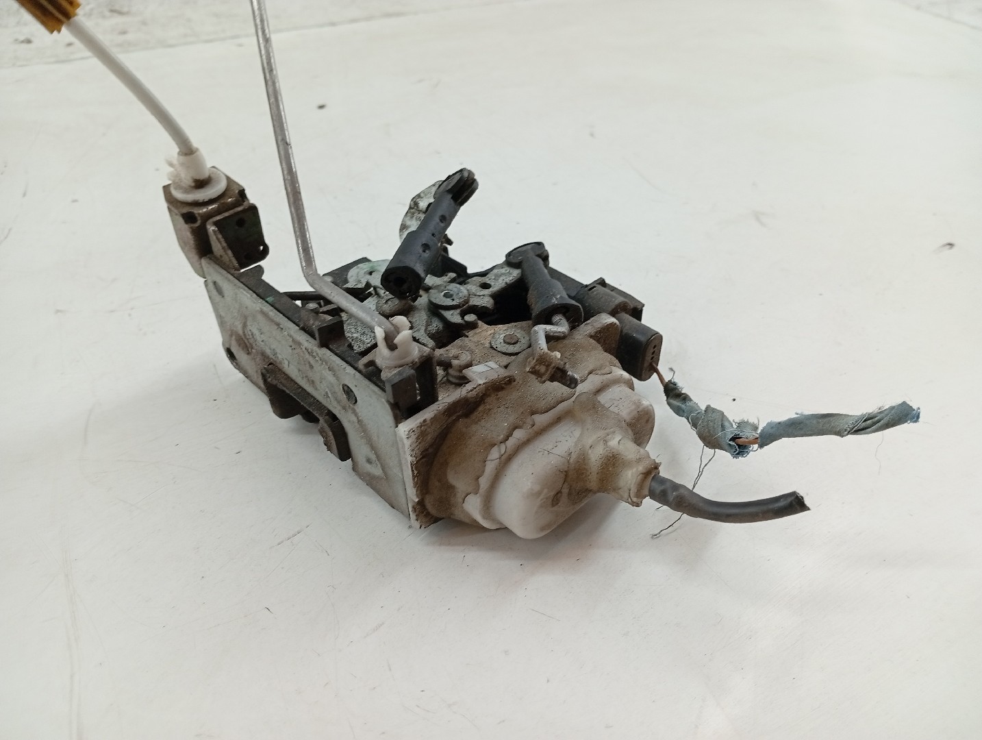 Fecho da Porta Frente Direito AUDI A3 (8L1) | 96 - 06 Imagem-1