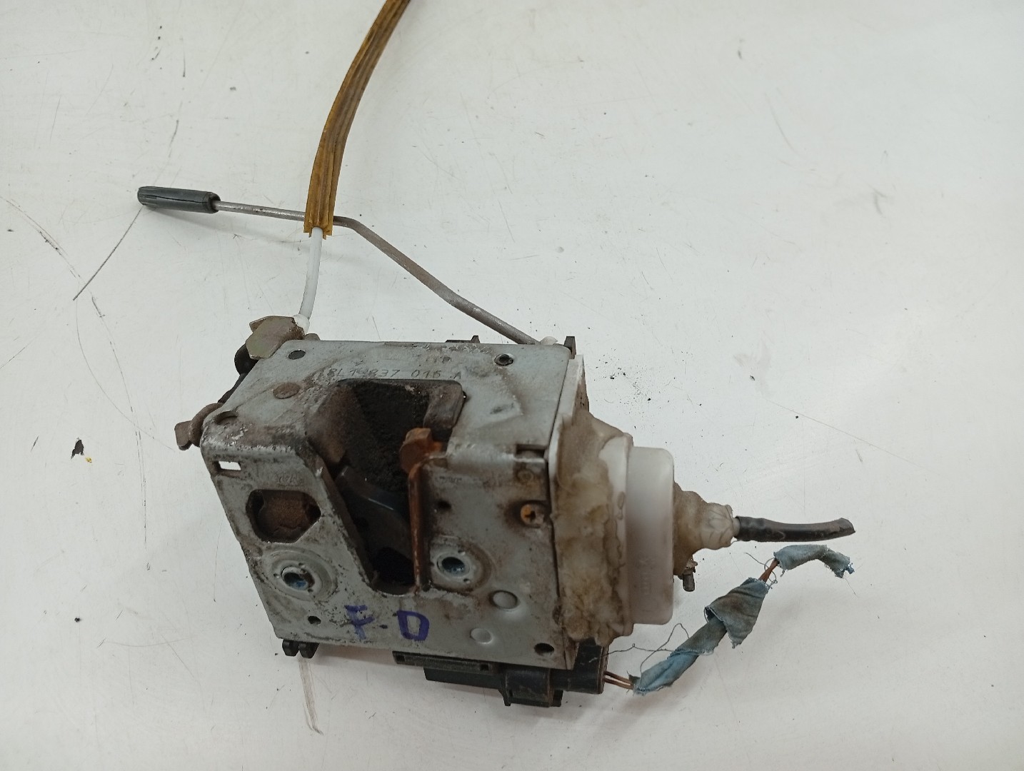 Fecho da Porta Frente Direito AUDI A3 (8L1) | 96 - 06 Imagem-4