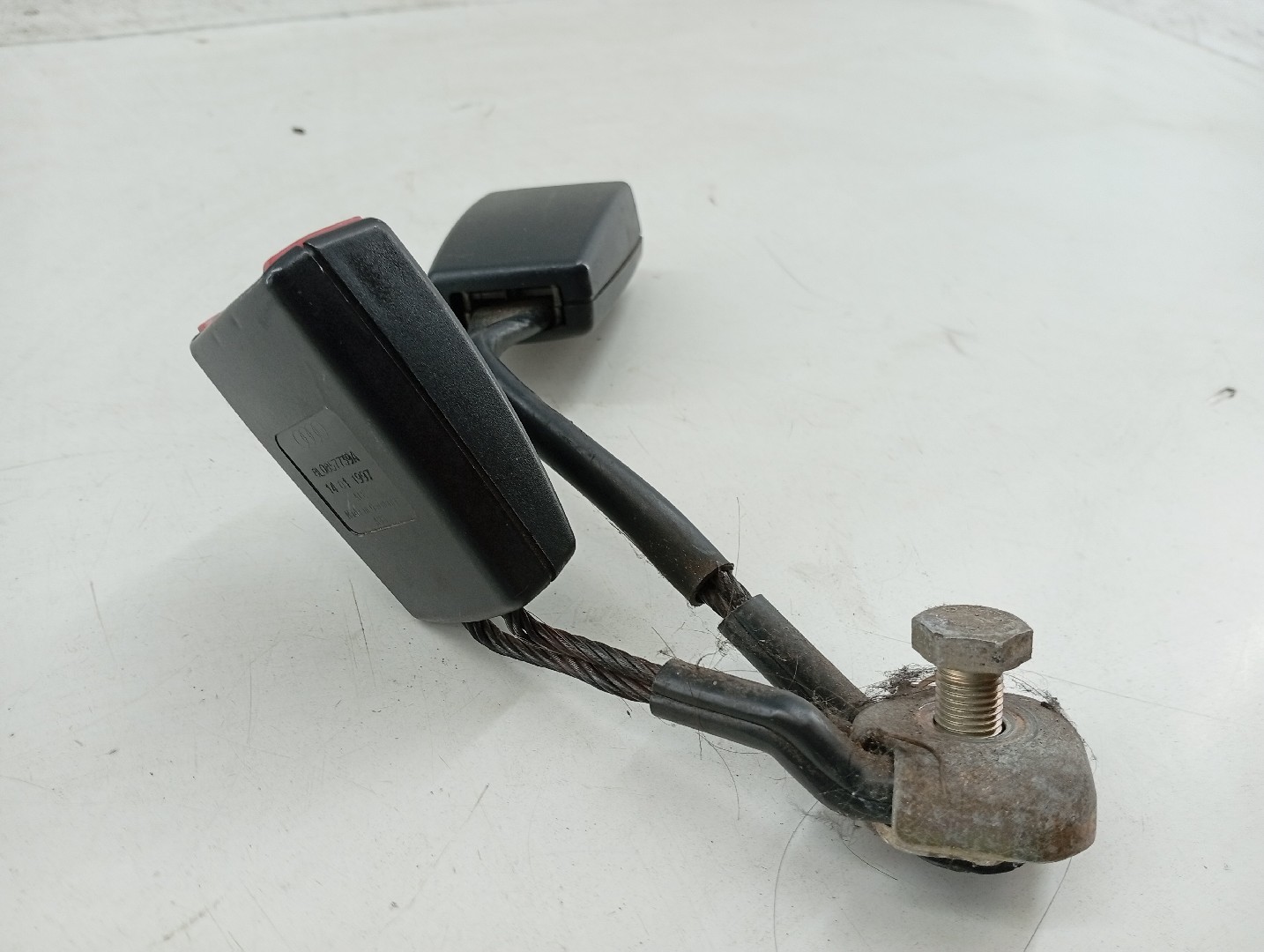 Encaixe cinto traseiro AUDI A3 (8L1) | 96 - 06 Imagem-2