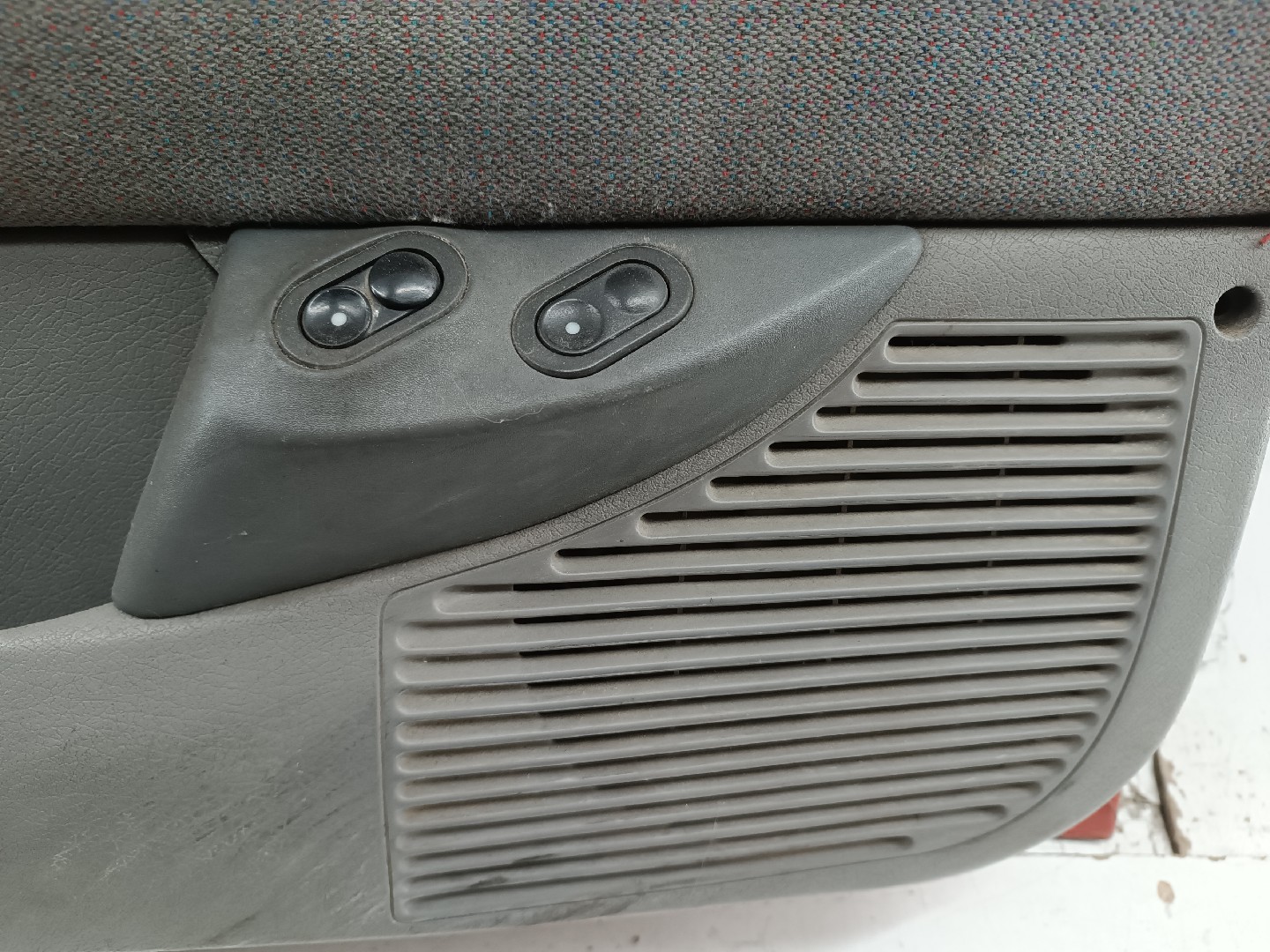 Porta Frente Esquerda OPEL CORSA B (S93) | 93 - 02 Imagem-1