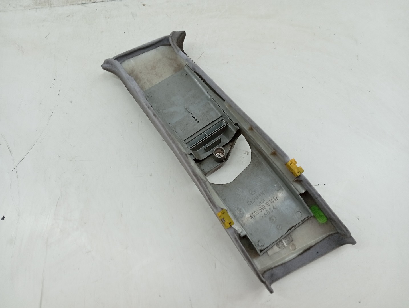 Moldura de pilar B direita MERCEDES-BENZ C-CLASS T-Model (S203) | 01 - 07
